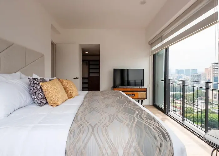 Luxury High-rise Panoramic Apartment, Polanco 3bd *
