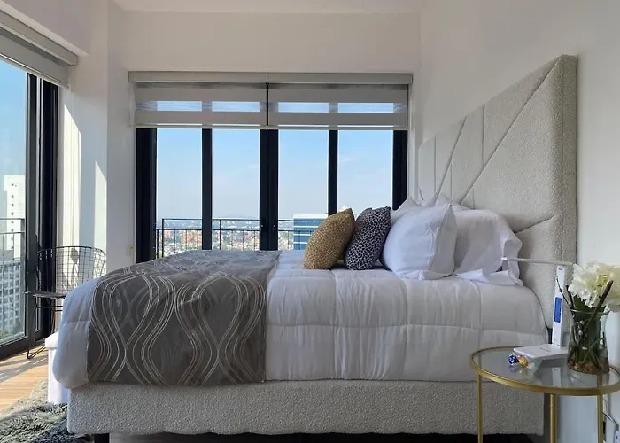 Luxury High-rise Panoramic Apartment, Polanco 3bd Holiday home *