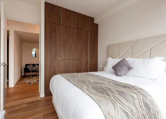Luxury High-rise Panoramic Apartment, Polanco 3bd Holiday home *